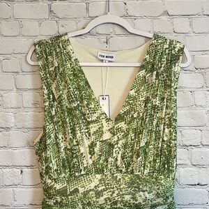 - STEVE MADDEN GREEN by SNAKE PRINT MAXI DRESS. LARGE BEACH CRUISE SUMMER …